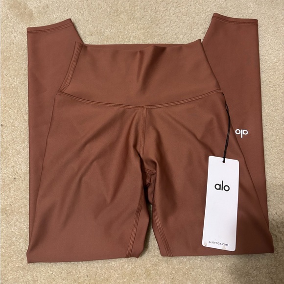 ALO Yoga Pants - Alo Yoga Airlift 7/8 Leggings